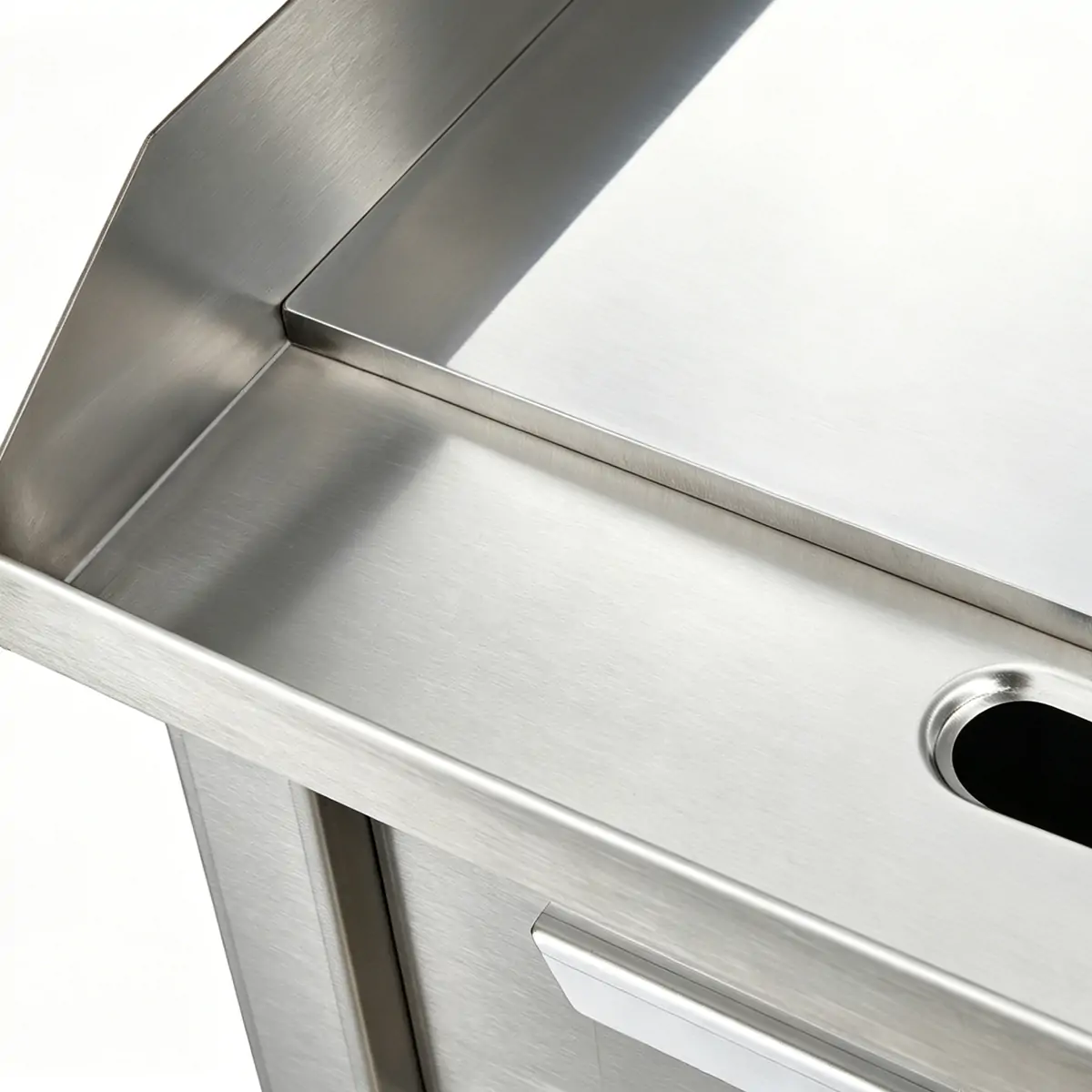 Cooking plate surface detail of EG-0027 commercial electric griddle