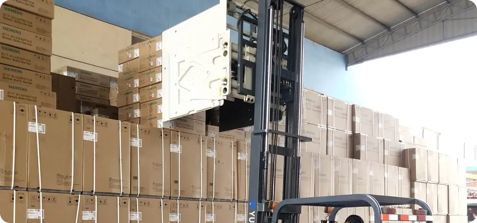 Protective export packaging for commercial electric fryer transportation safety