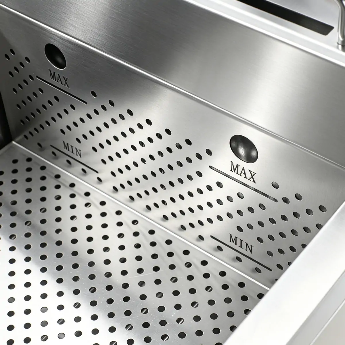 Oil Level MIN MAX Marking And Mesh Divider