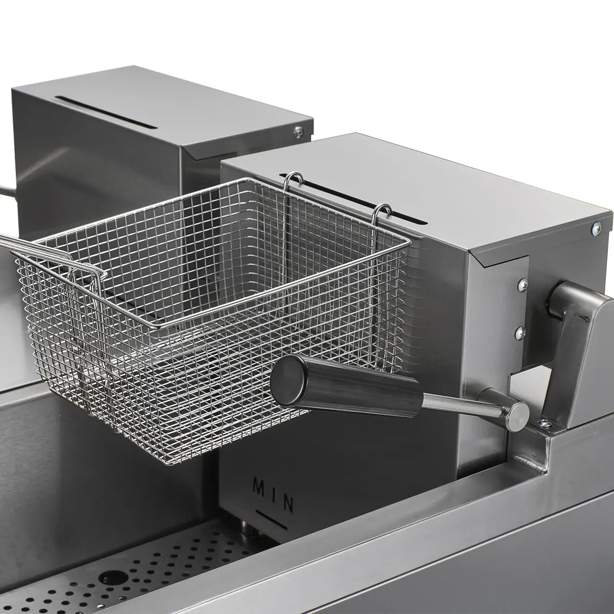 Fry basket hanging position for oil draining