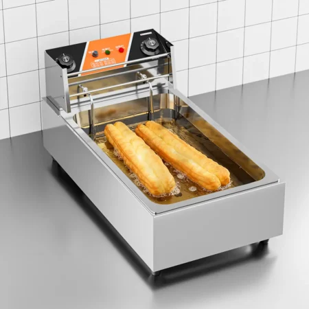 EF005-B2 Long Tank Electric Fryer Used In Restaurant Kitchen